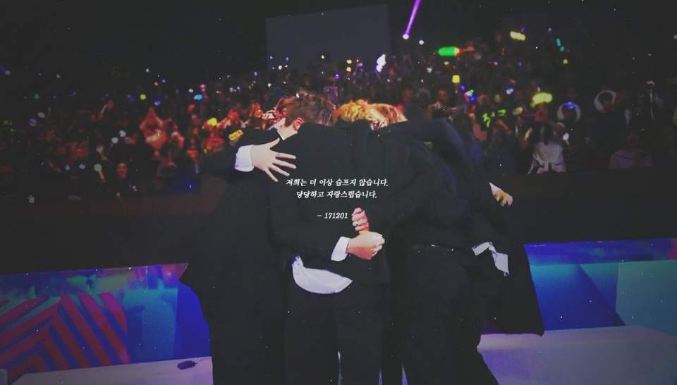 tr_stream_bts's tweet photo. Oylarımız silindi, emeklerimiz görmezden gelindi ama yine de bugün törenden 3 ödül ile ayrıldık. Hakkımız olanı vermemek için uğraşsalar bile almaya devam edeceğiz. Tebrikler çocuklar,  @BTS_twt 😙 https://t.co/zD17lZx0hu