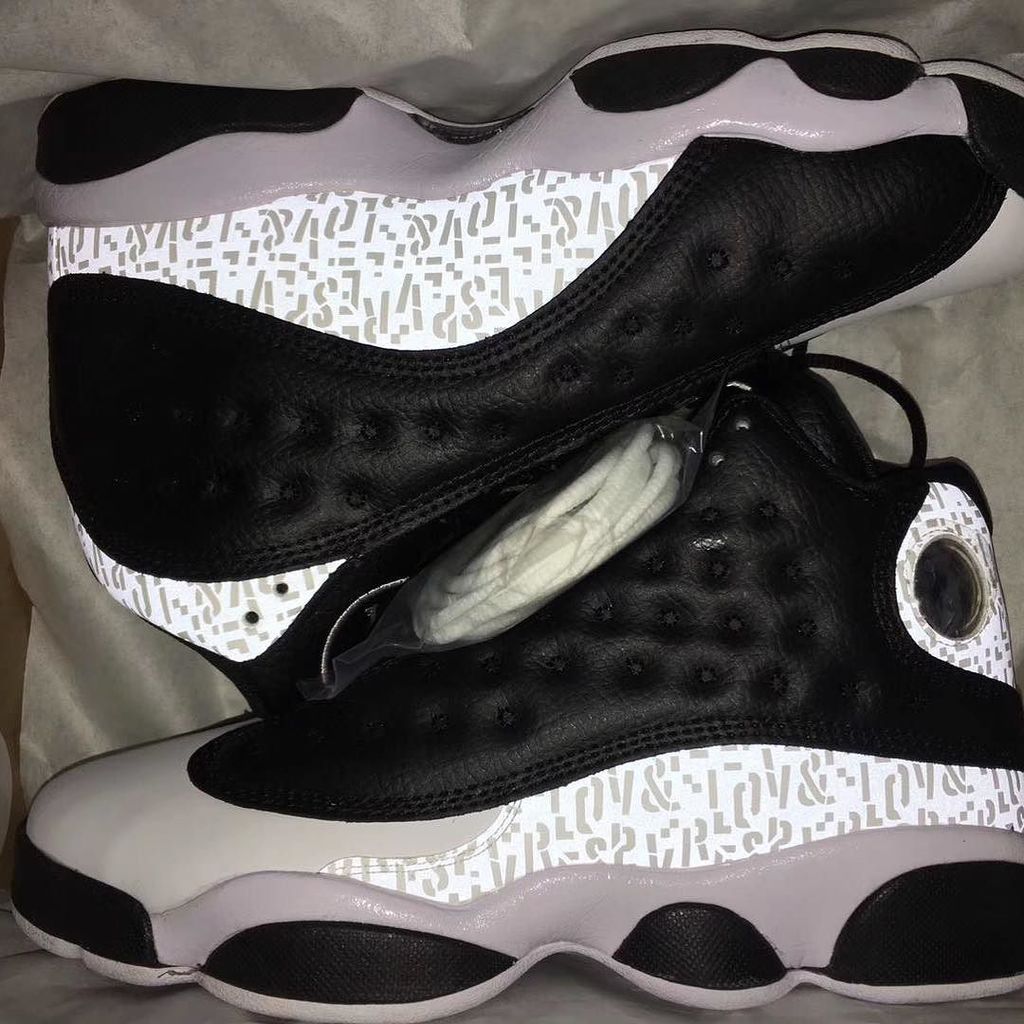shoespay2016's tweet photo. Girl gift👉3M Air Jordan 13 BG "Love and respect"
Us size:4.5-7Y
#nicekicks #airjordan13 #jordan13s #airjordan13loveandrespect #loverespect #jordan13loveandrespect #airjordan13loveandrespect #kicksonfire #kickstarter #kicksoftheday #jordanplug #jorda… https://t.co/krxyGN2DOx https://t.co/CHL00u8NNo
