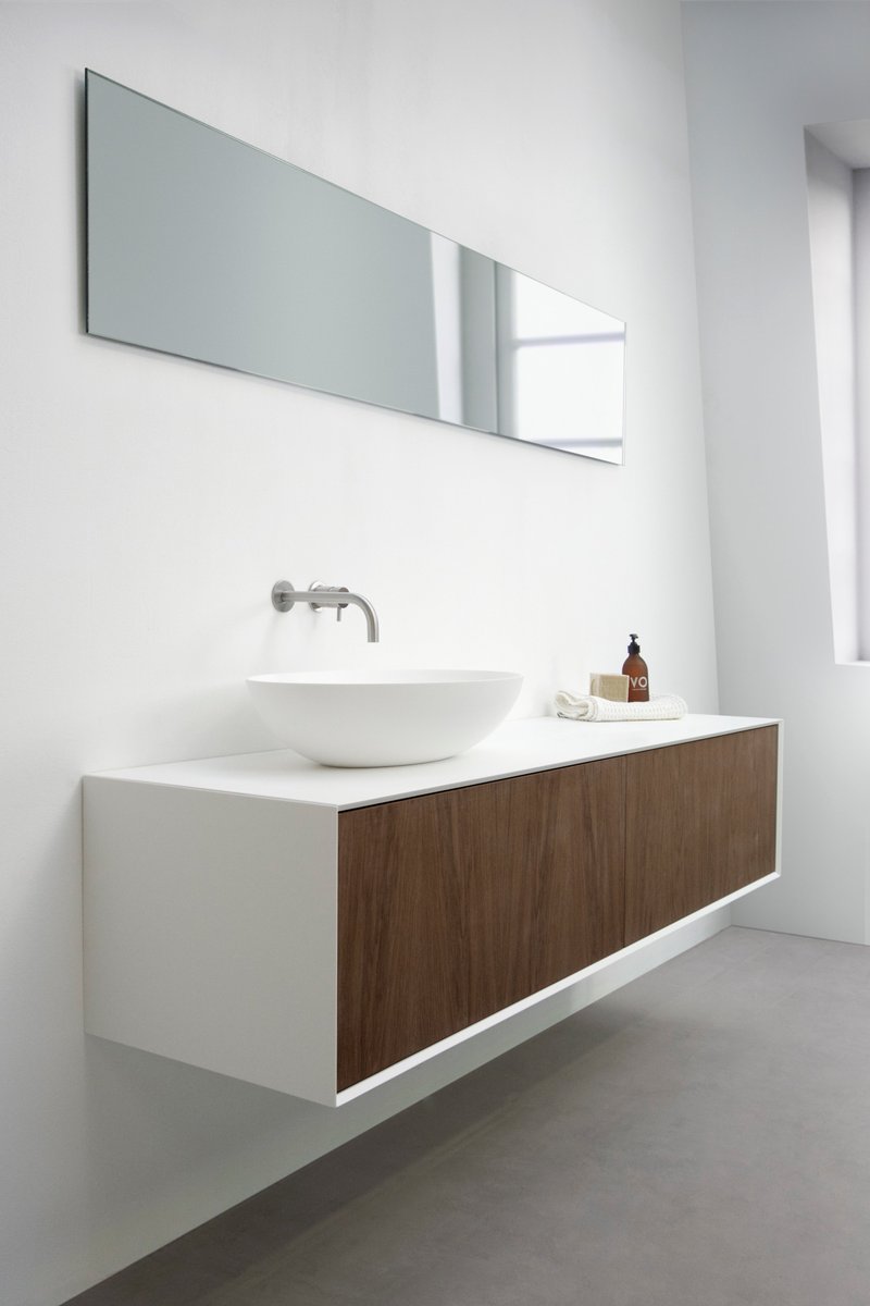 bathsbyclay's tweet photo. Meet our Ellipse countertop basin. Similar in shape to our Ellipse bathtub it is defined by its thin border and absent base. A smooth oval design adding lightness and elegance to both modern and classic bathrooms.  #bathsbyclay #solidsurface #bathroomdesign https://t.co/eNbfaS59qt