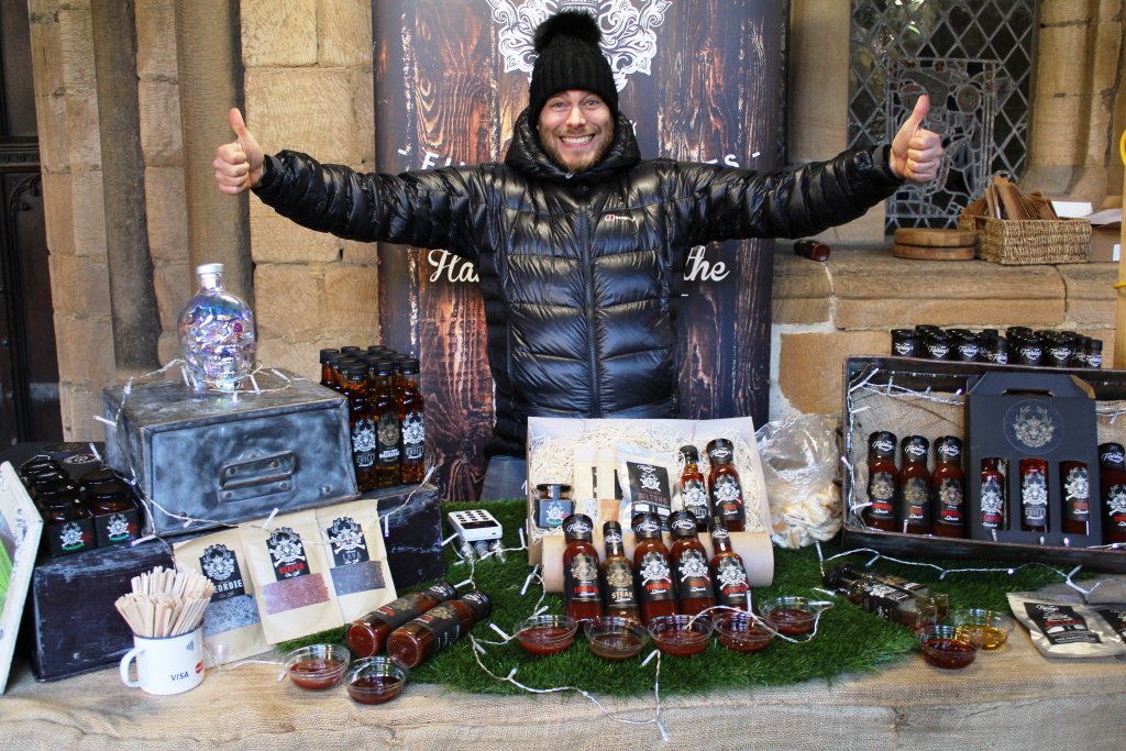 durhamcathedral's tweet photo. We're feeling #chillybutcheerful in the bustling Cloister for our Local Producers Market, and the marquee on Palace Green for @XmasDurham looks brilliant! #ChristmasMarket #LoveDurham https://t.co/6G1X2IauuN