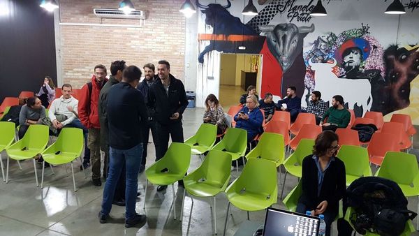 jjcastroe's tweet image. Primer evento de #UXersGranada realizado con muy buena acogida. Espero sea el primero de muchos. Muchas gracias a los participantes y a los sponsors @FinancialForce @Estacion_Diseno