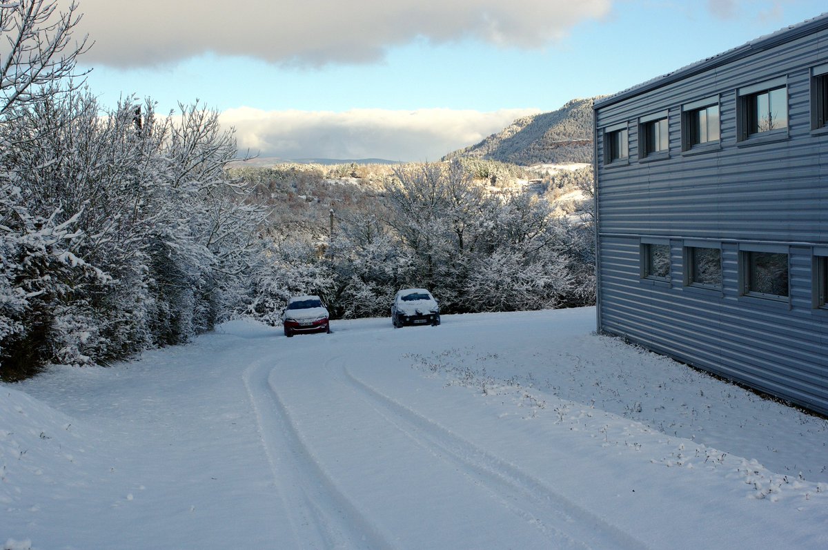 BMServices_48's tweet photo. Ce n'est pas encore Noël, mais pour le #1erDecembre, on a de la neige ! Un vrai régal ! https://t.co/AVEeMEYMWc