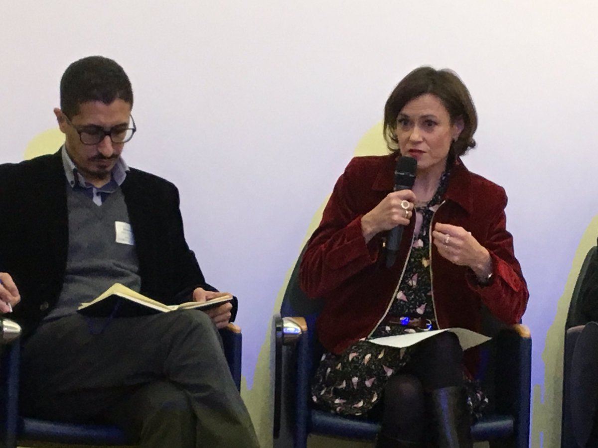 EIThealth_FR's tweet photo. Ambition du gérontopôle @iledefrance:"gériatriser les formations des prof. de #Santé"    I.Dufour @gerond_if @ARS_IDF et démarrage projet #EHPAD à discipline #LivingLabEvent https://t.co/Ts0gE8vg0D