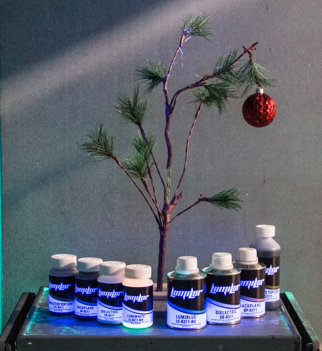 LumiLor's tweet image. #December1st  means it is time to for #PaintShops to start thinking about what they want for #Xmas