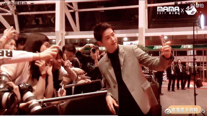 DP-MzBEVQAAxa0A.jpg:small