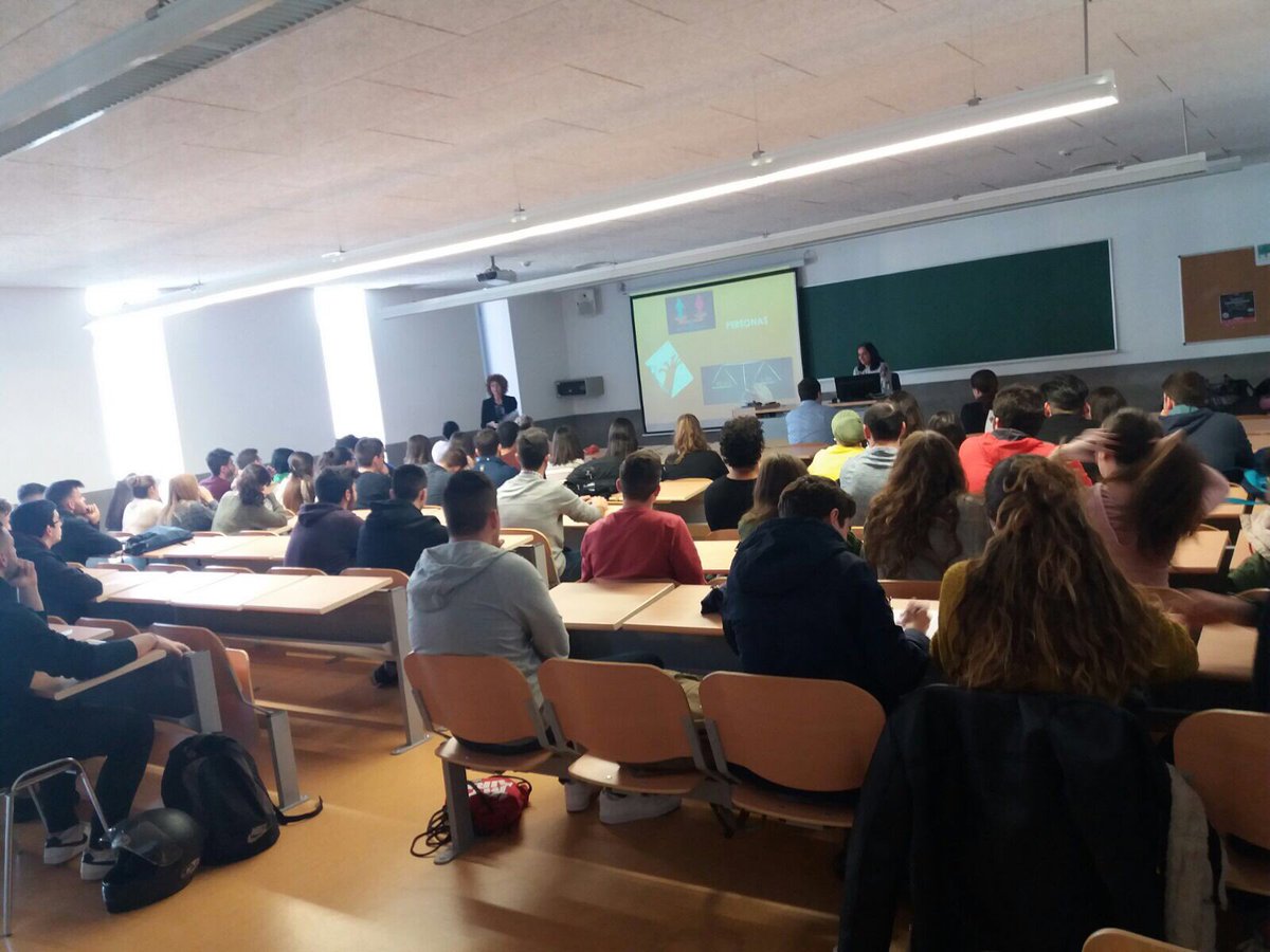 FEST_UMA's tweet photo. Taller sobre Responsabilidad Social @ForHumRRHH #ForHumLab @InfoUMA https://t.co/S8xdh3BOsq