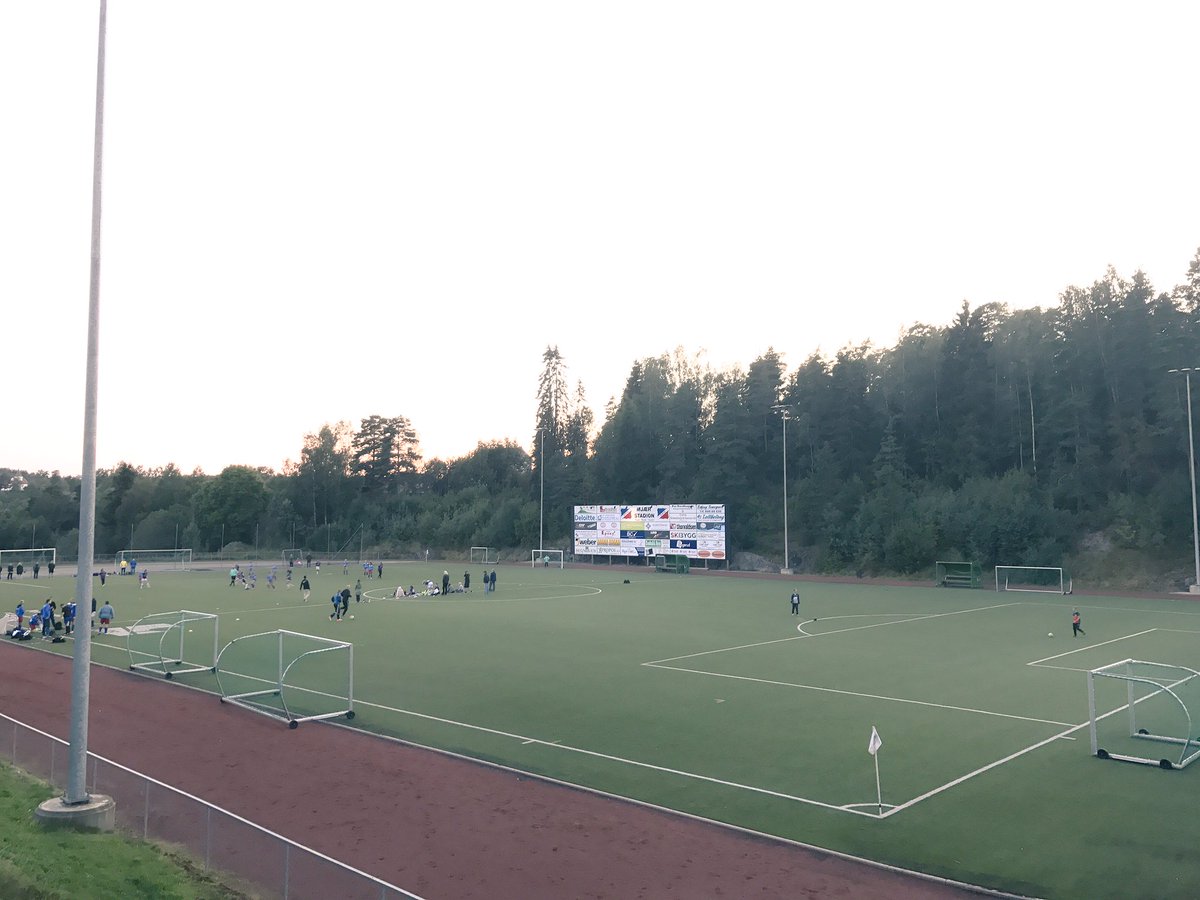 Fotballbaner's tweet photo. 365. Mjær Stadion
Driv IL
Ytre Enebakk, Enebakk
Akershus
#norfb https://t.co/sVsdL0CPHf