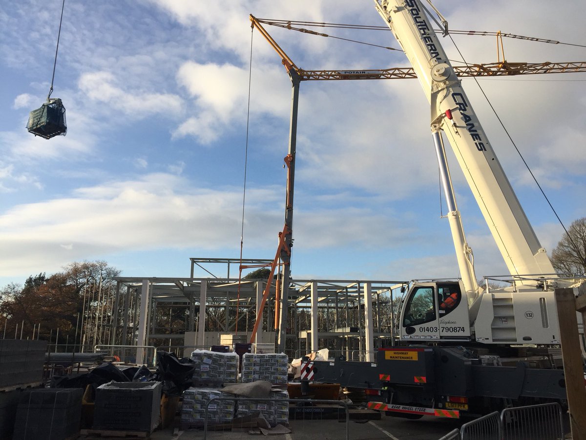 DowneHouse's tweet photo. The colonnades are in place and the internal walls are being constructed on the lower level. The new School shop is taking shape. #DHCFL https://t.co/DRGHUn2lW7