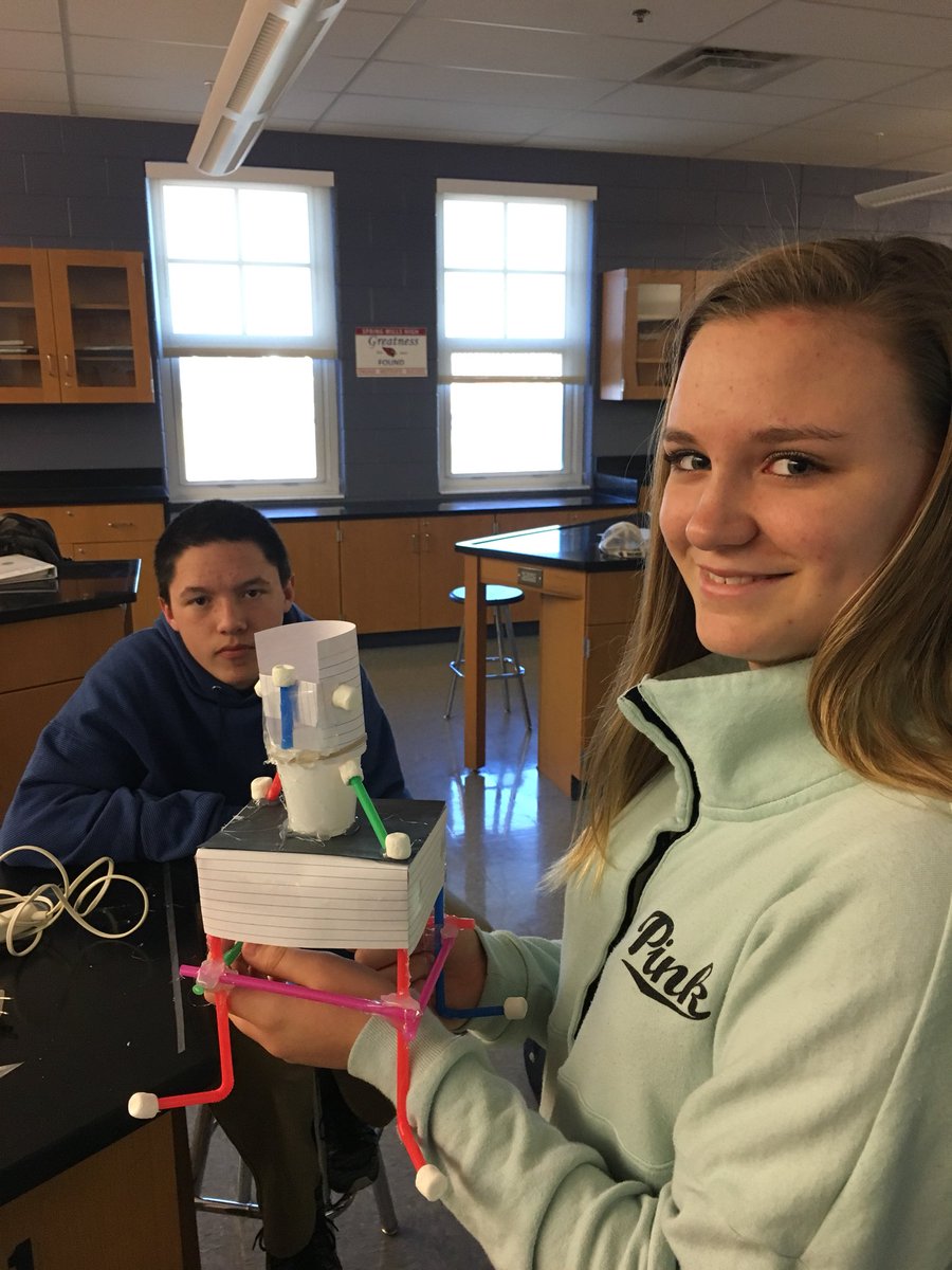 SMH_Cardinals's tweet photo. NASA landing challenge with Mrs. Miller! @SMHSSTEM #wearespringmills https://t.co/q8nJEr0l24