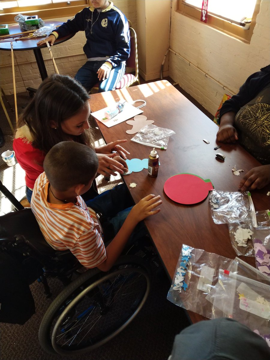 HCPS_ESESPARS's tweet photo. All of our elementary VI students have arrived and are working on crafts before Santa's visit at @LionsEyeInst Holiday Hearts event. @HillsboroughSch #prepare4life #holiday2017 #givingback https://t.co/DkeAkJUxxv