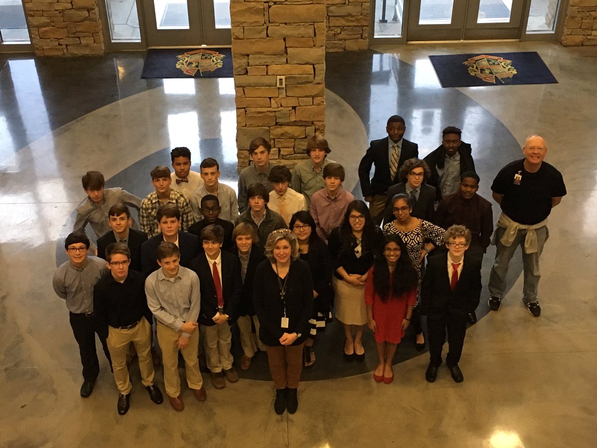 Sue4Tech's tweet photo. @pizitzmiddle Career Prep classes all dressed up for their mock interviews @vhhsRebels https://t.co/rnEfarKhRE