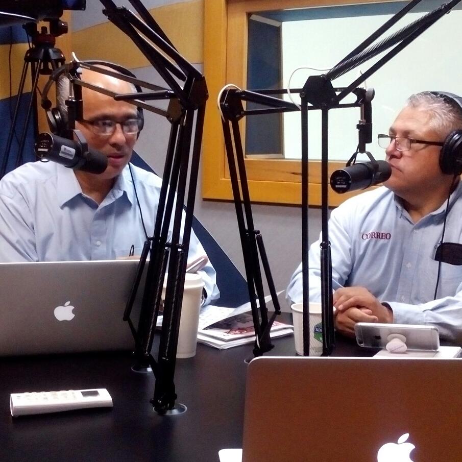 azul83radio's tweet photo. Conversando sobre el perfil de los candidatos a la presidencia de México en 2018, conéctate a https://t.co/IFfnOzSUBn @RevistaCorreo @JvillegasJavier @1Avalle https://t.co/ofjBKQdCwN