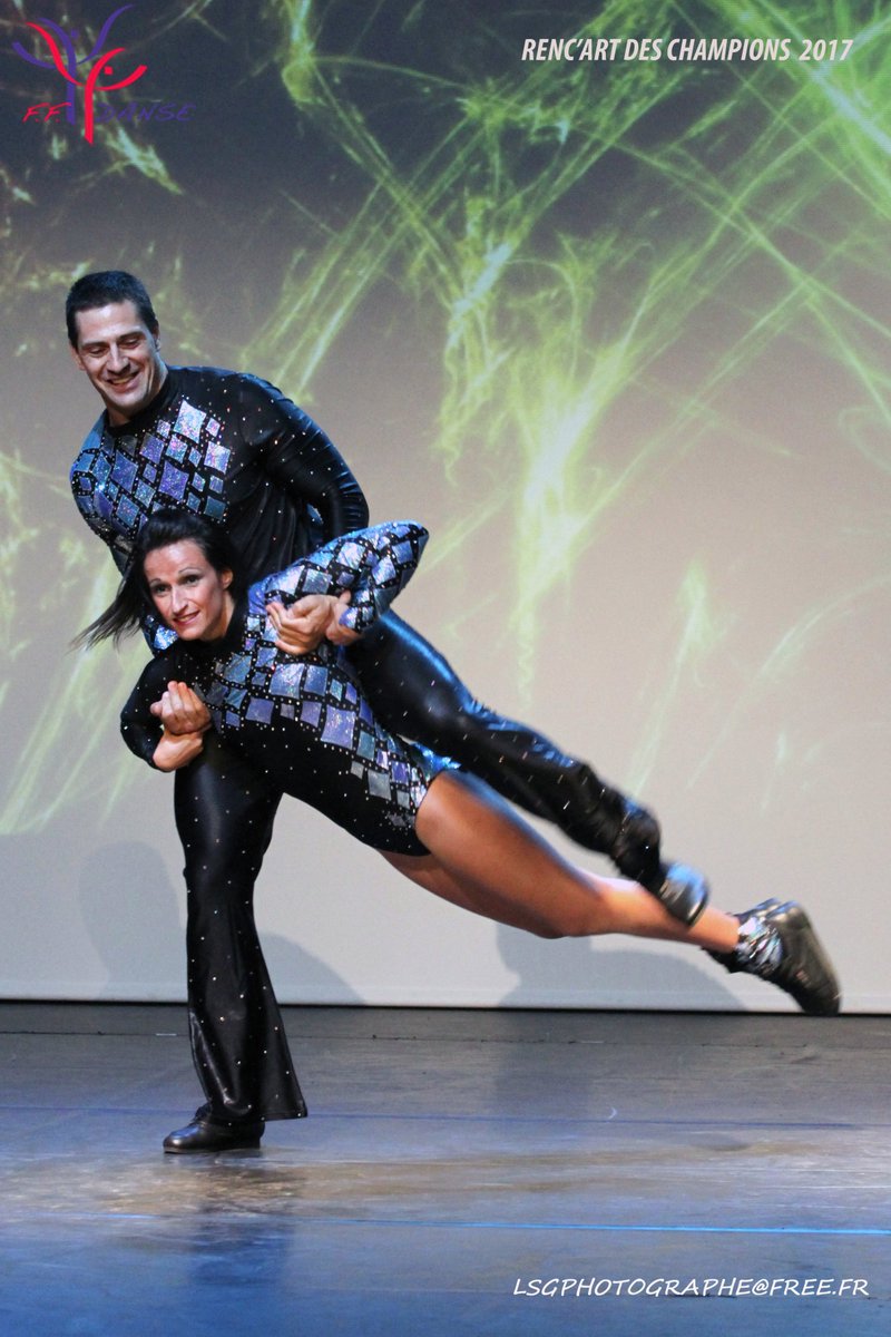FFDANSE's tweet photo. La @FFDANSE est fière de #soutenir ses athlètes pour le #WorldChampionship de #RockAcro #MainClass Samedi au Palais des Sports @villedelyon 🇨🇵
-Nicolas THEVENON & Mélitine POULIOS
-Thomas LAURENT & Chloé MARTINEZ
-Romain RICOUX & Estelle DIAZ
-Florian BARON & Guylaine GOLF https://t.co/aHV7AazlLk