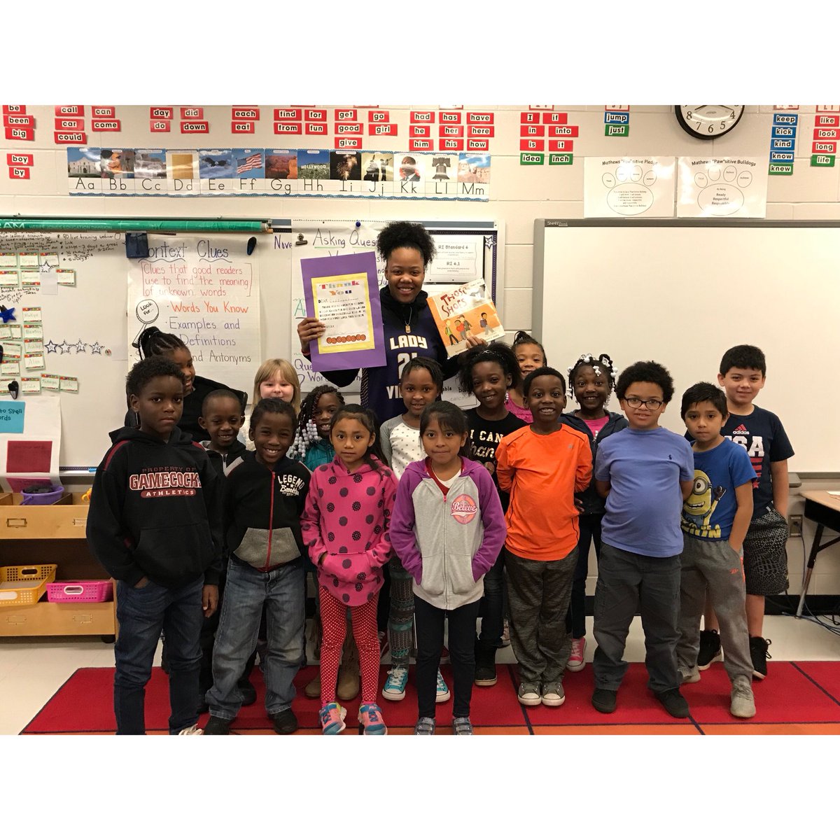 QuadijahMoore's tweet photo. “Be The Change You Wish To See In The World” . I Had so much fun reading to the 2nd graders today 💓 https://t.co/ScwSVuF7vM