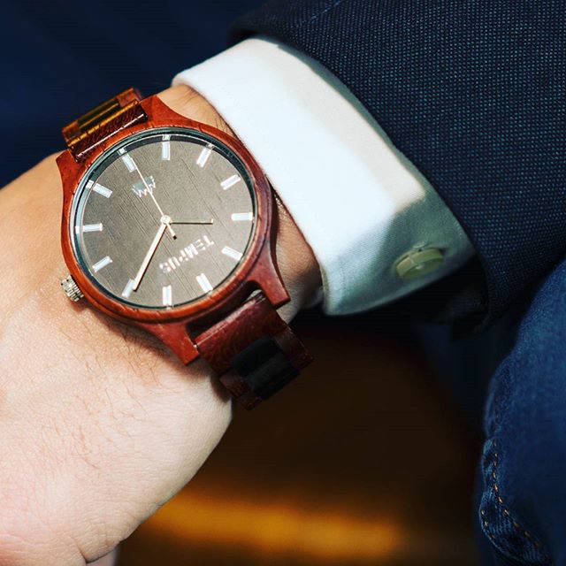 tempuswoodwatch's tweet photo. We are closing the giveaway for the #tempuswoodwatches #twotone #colorblocking #timepiece #giveaway and #announcing the #winner is Damon E. Gholar. Please message us your address so we can send you the watch!  Thanks for those who participated! Until our new watch and next giveaw https://t.co/pZ0Go2QgIk