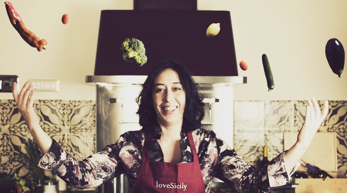 Vegetables are the protagonist of many iconic Sicilian dishes and I always include them in my classes.  Now I made it officially one of my theme based cooking lessons lovesicily.com/single-day/lov…