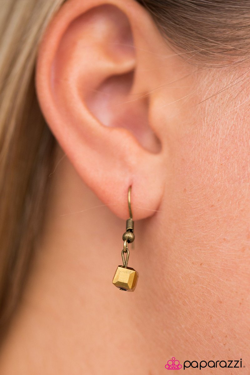 liveatlwebradio's tweet photo. #DOWNINHISTORY is the name of this beautiful earring and necklace set #ORDERNow https://t.co/Panoi4sl4x or call 256-493-8074 #onlyfivebucs https://t.co/JXqr3kiJRl