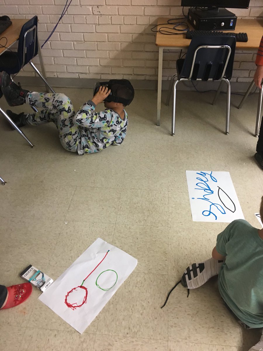 WolvesPrincipal's tweet photo. Here some examples of our Hodge students using Makey Makeys and VR in our Maker Space. 50 minuets of 70 students engaged in learning. @GEDSB #GEDSBLead https://t.co/667Y2zQ1Rk