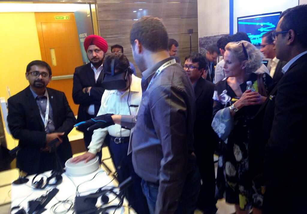 roomonelondon's tweet photo. Vishant Vora, CTO Vodafone India, visited the Internet of Skills booth at #EricssonConnect2017 to experience our #5G demonstration with VR and haptics.
@ericsson @EricssonIndia @VodafoneIN #innovation #technology #VR #haptics #internetofskills https://t.co/uc8tCgqqNP