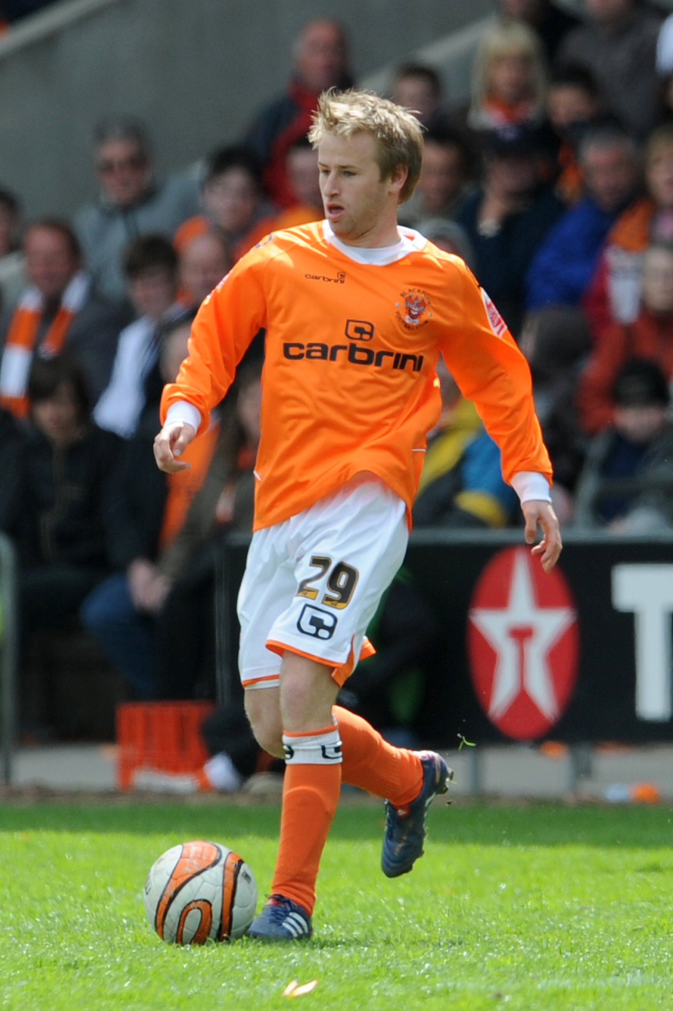 Happy 28th Birthday today to wee Barry Bannan Hope you are having a great day pal !    