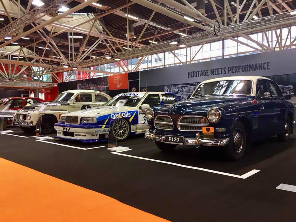 PeragnoliScar's tweet photo. La nostra #Volvo850 TWR in pole position al @MotorShowBo ! #volvo #peragnoliscaralmotorshow https://t.co/e2LpO4AVjF