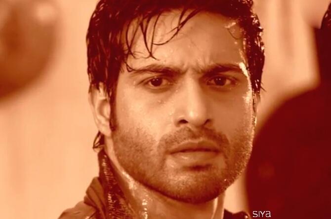 itsmesiyu's tweet photo. Wet look 🔥🔥😍🙈 #SurajRajvanshi #Udaan #vijayendrakumeria @veejay_k @ColorsTV @itsmeraadhi @cute5544 https://t.co/QIAsT005bC