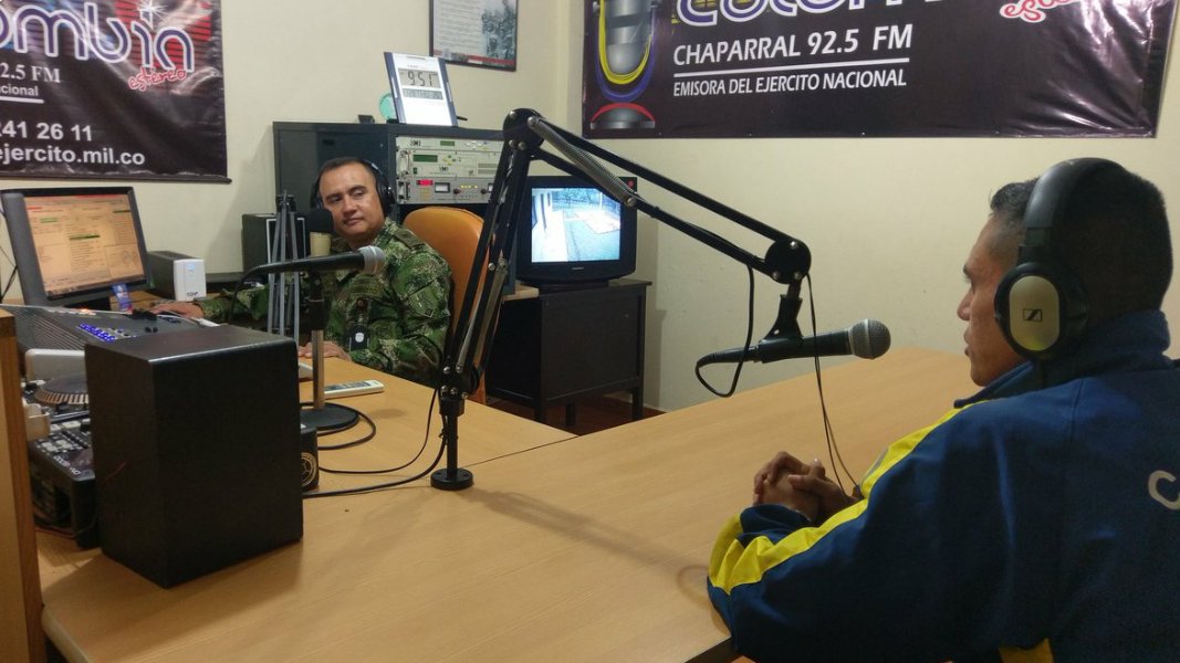 Ejercito_Div5's tweet photo. Continuamos a través de @emisoraejercito, invitando a todos los niños y niñas de #Chaparral, para que acompañe a nuestros héroes #FTZeus a la 2da Carrera Atlética por la Paz, este sábado a partir de las 8:00 https://t.co/UM8iBosAiX