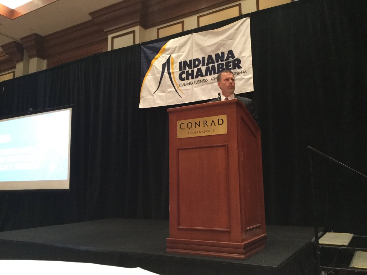 mlawranc's tweet photo. Chamber VP Jeff Brantley discusses where Hoosiers are with their positive view on where Indiana is heading vs negative view of what is happening in D.C. We are doing things right. #icctech https://t.co/UfW9vsGwiK