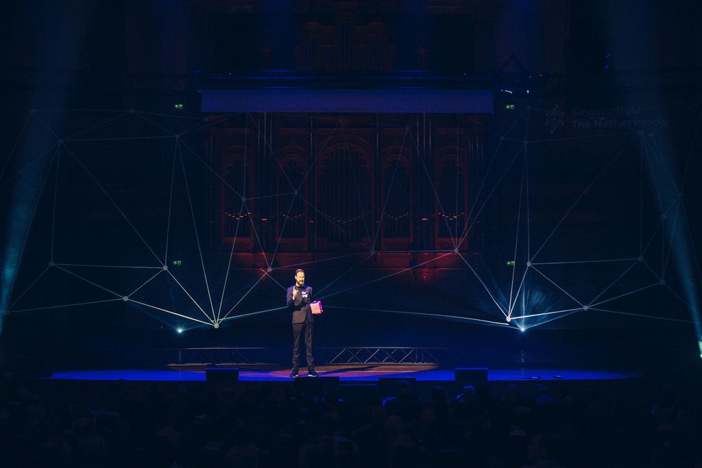 subenelux's tweet photo. Did you know we've uploaded all #SUNLsummit pictures on Flickr? Check it out! https://t.co/IAUZfR3OxJ https://t.co/QkcfSPreUn