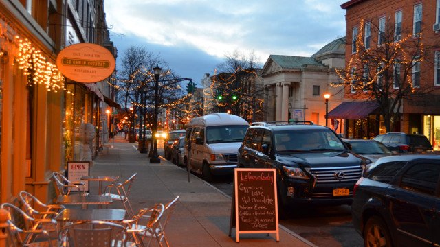 Happy December! We've compiled a list of things to do in the #HudsonValley this month. Check it out! jmscollective.com/hudson-ny-3/th… #HudsonNY