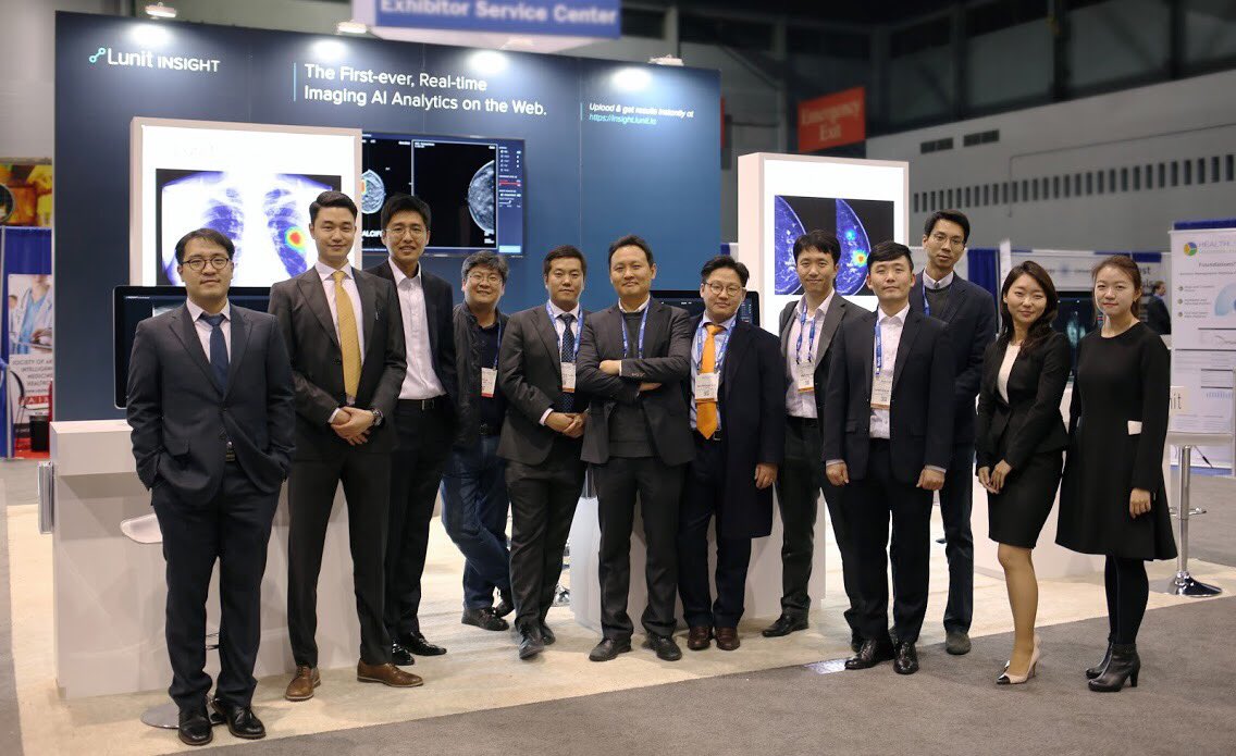 Lunit_AI's tweet photo. Sending a big THANK YOU to those of you who came to our booth at #RSNA17 - Our staff worked hard for this and yes, we’ll keep on marching! We hope to meet again next year :) #lunit #lunitinsight #ai #radiology #deeplearning #MachineLearning https://t.co/lT3vLmVgTN