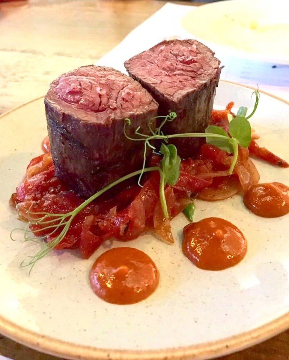 yorksfoodguide's tweet photo. We checked out one of #Leeds hottest new openings, La Casita. From bespoke cocktails to Salvador Dali, this little gem has definitely added to the Leeds restaurant scene. Full review to follow👌🏽📸🍴@zitttttta #yorkshirefoodguide #lovinleeds https://t.co/XkFlIzeRex