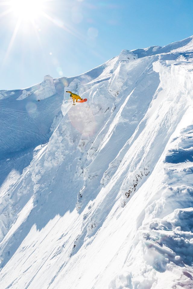 k2snowboarding's tweet photo. Insane-o snap ⚡⚡⚡ from Destry Serna and Colton Jacobs Photography Mt Bachelor #WeAreAllEnjoyers #K2JoyDriver #K2BeatsWorking → https://t.co/BrIGelrVCp https://t.co/WX1BXAMpKc