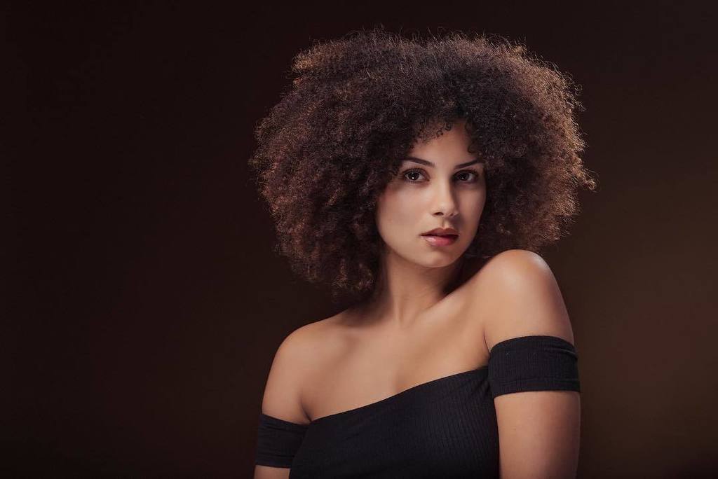MichelKeppens's tweet photo. Portrait of a curly lady.
Model: @marydivaax
#photography #fashion #portrait #model #pure #500px #pictureoftheday #portraitoftheday #lastdaze #resourcemag #jutemagazine #portraitpage #b_authentique #myphotoinvogue #portraitmood #squeezemagazine #sque… https://t.co/pLv7v4lBK8 https://t.co/HWPzsk3ggM