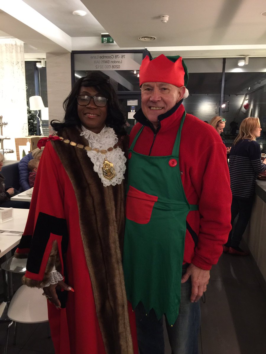 Welcome <a href="/MayorOfMerton/">Mayor of Merton</a> to absolute abode! #RaynesPark #raynesparkfestival