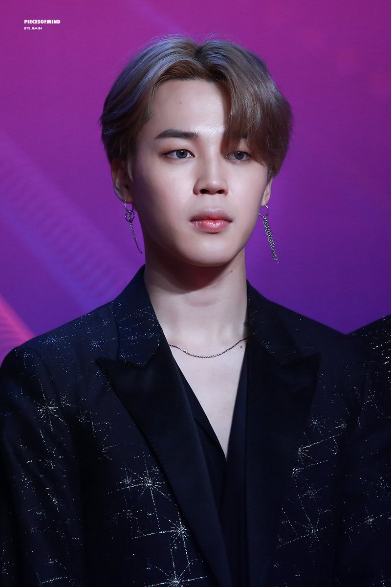piecesofmind_jm's tweet photo. #JIMIN #지민  @BTS_twt 171201 https://t.co/tTWkOYFmiZ