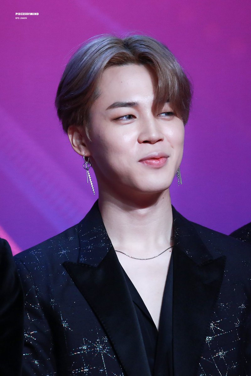 piecesofmind_jm's tweet photo. #JIMIN #지민  @BTS_twt 171201 https://t.co/tTWkOYFmiZ