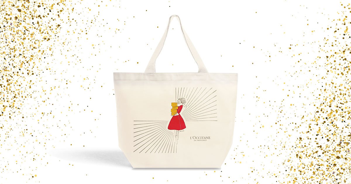 LOccitane_FR's tweet photo. #OffreWeekend : ce #Weekend seulement, nous vous offrons un joli Tote Bag festif designé par Kanako dès 50€ d'achat ! 🎁 CODE : WE3 > https://t.co/vYQEUCFAAQ https://t.co/BUZabJIbNE
