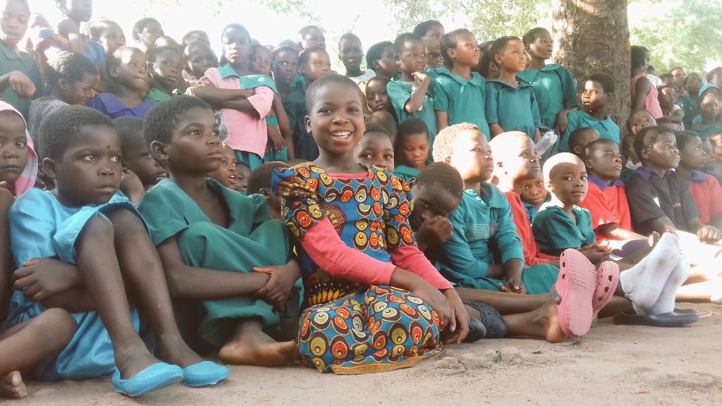 RodrickMwale5's tweet photo. Part of the audience during YONECO in-school music competition, HOZA! #YONECOFM #AGYW #16DaysofActivism #yoneco3 https://t.co/ZlOjxMcnof