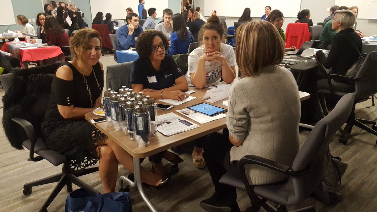 lifeatfanniemae's tweet photo. The @women_hack recruitment event was fantastic! We really enjoyed meeting so many #womenhackers who were excited to learn about opportunities to work at the #HeartOfHousing! https://t.co/tVDK4fF32h