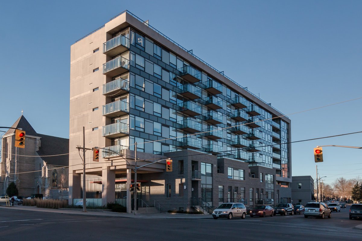 PremierRealtyBr's tweet photo. JUST LISTED!!! 121 Queen Street #813 $369,900 MLS 367740176.  Beautiful and modern 2 bedroom condo located in the heart of downtown Kingston.
#ygkrealestate #premierrealty https://t.co/JSZL1U6pUA