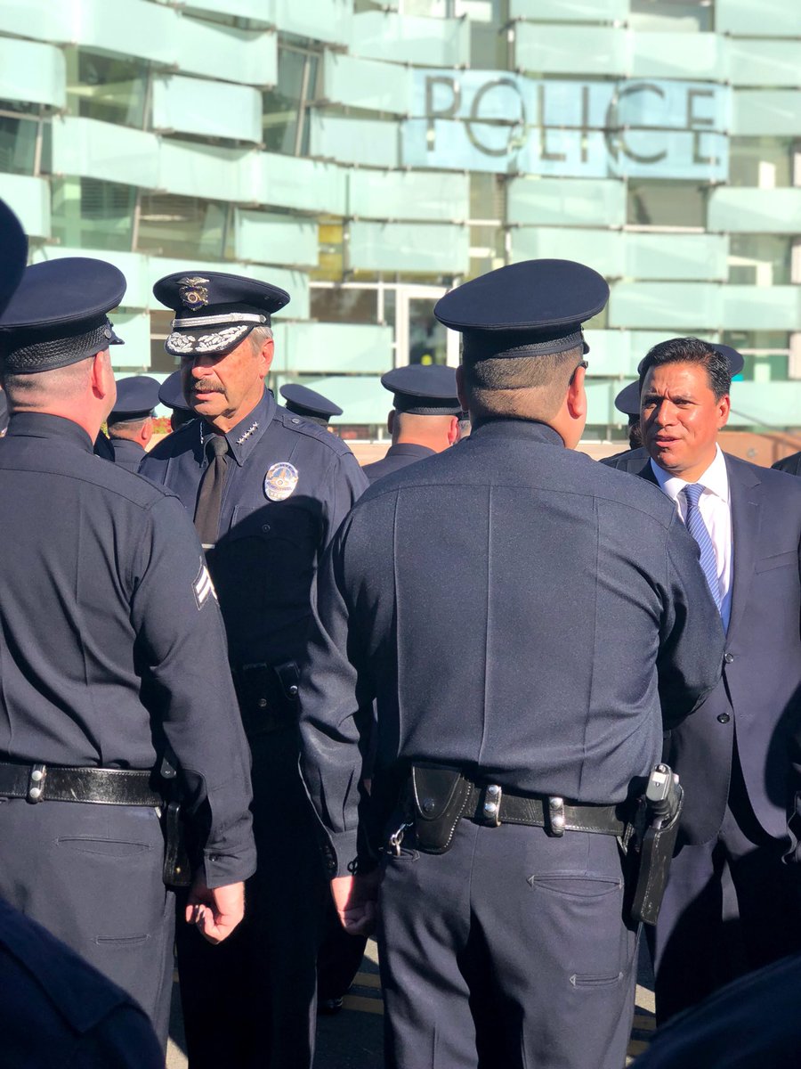 LAPDChiefBeck's tweet photo. Yesterday’s @LAPDHollenbeck Divisional inspection embodies everything that makes our Department great: tradition, honor, partnerships, friendships, and  people that love what they do- serving the residents of #LosAngeles. https://t.co/IepvynKt1b