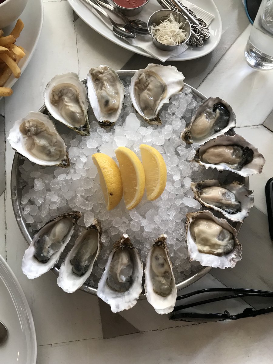 ChefGruel's tweet photo. Did you know Casanova ate 50 oysters for breakfast daily!! Would you? https://t.co/JKNDQD9zFJ