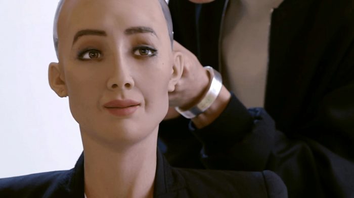 ispeakchile's tweet photo. Sophia, la robot humanoide, quiere tener un bebé https://t.co/l4SSsjjOvG https://t.co/VD7RfEb240
