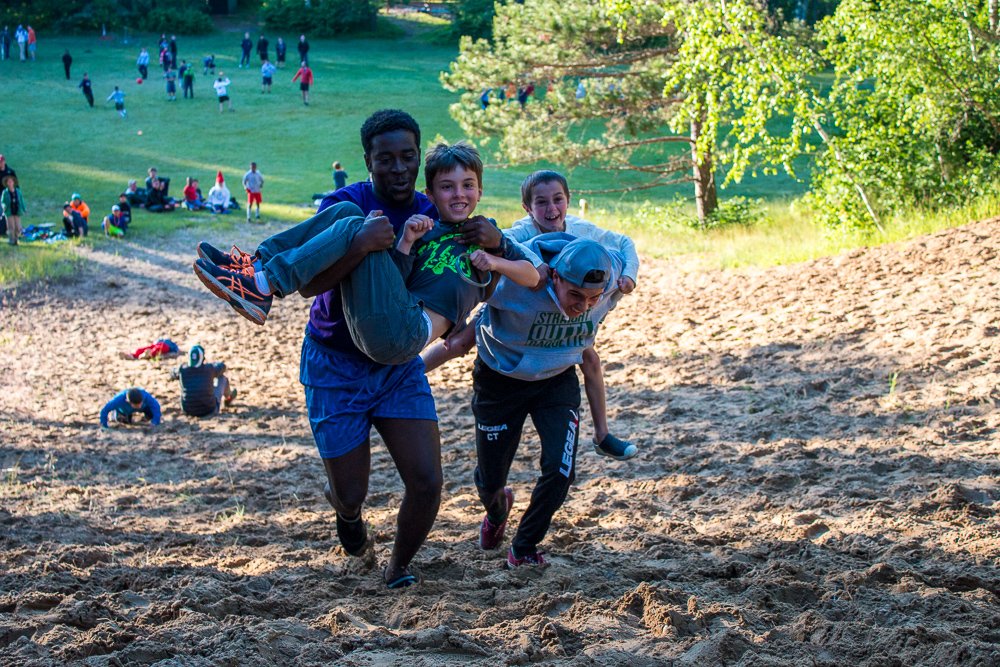 Cold got you down? Warm up with some summer memories and campfire songs! Don't forget to register for summer 2018!!!
ow.ly/EYPm30gX4Xw