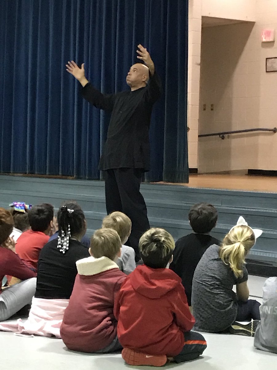 haystravelers's tweet photo. Enjoyed an excellent cultural arts performance this morning @PleasantUnionYR #Niceandkind
#Weareallbrothersandsisters
#Whatgoesaroundcomesaround
#Moreisnotalwaysbetter https://t.co/EraOHmQImy
