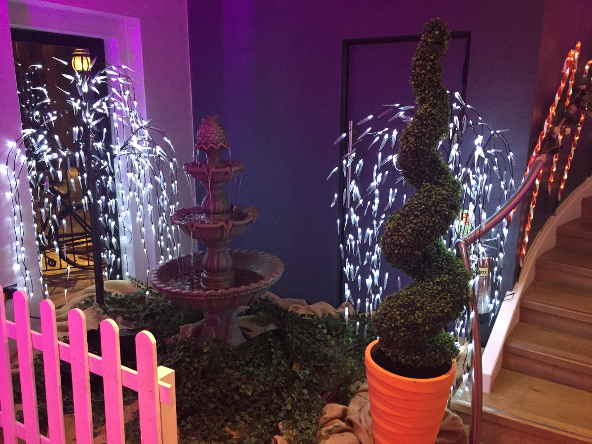 CrownePlazaGX's tweet photo. Its beginning to look a lot like Christmas #goldenticket https://t.co/rL59SsCZMU