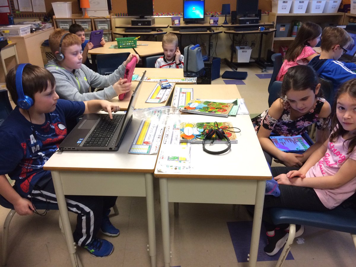 belinda_loder's tweet photo. Doing math digitally #engagedlearners #dreamboxmath #gr3math #FunFriday @NLESDCA @HTEK6 https://t.co/kv01vAbZyM