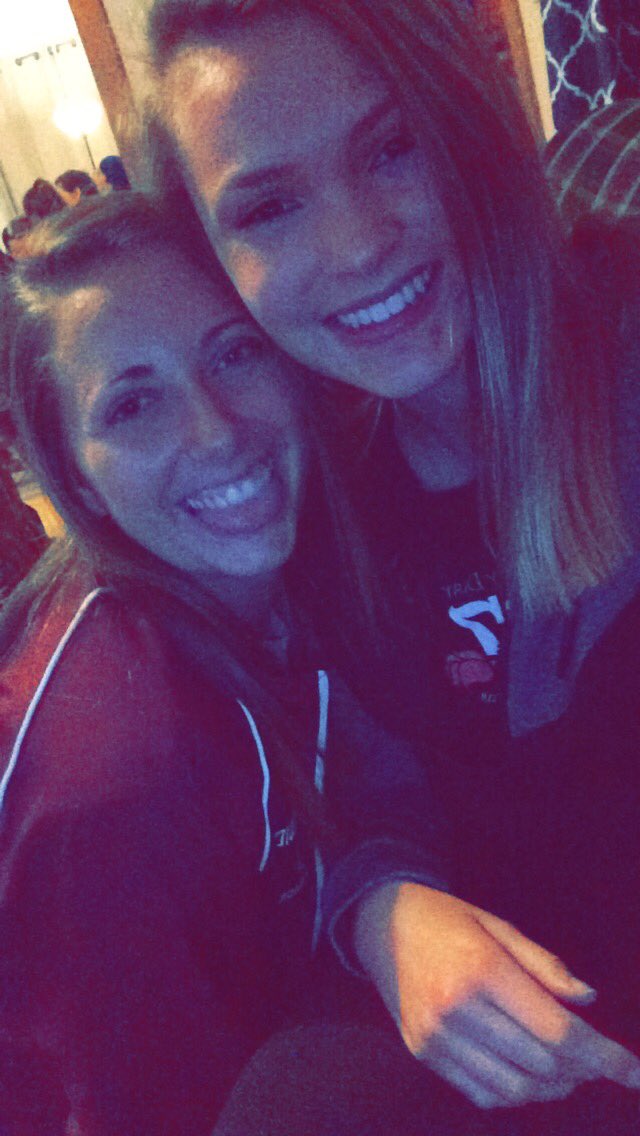14khokiKimberly's tweet photo. Happy birthday @kate_schreiner 🎉💕SC just isn’t the same without you😘 https://t.co/R9JitVj7mq