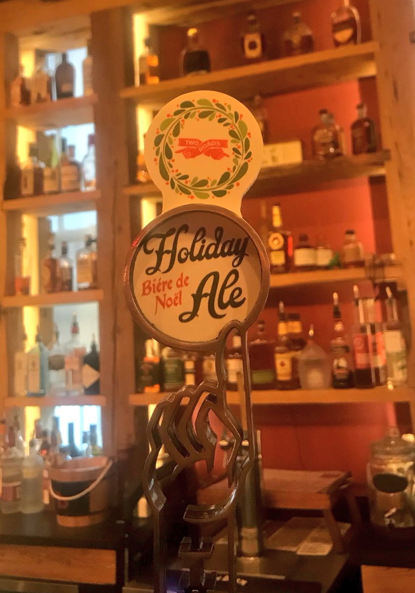 caitgue's tweet photo. Enjoying some #halfsours and a @2RoadsBrewing #HolidayAle @PlanBFairfield . Happy Friday! https://t.co/8vuZDNcrba